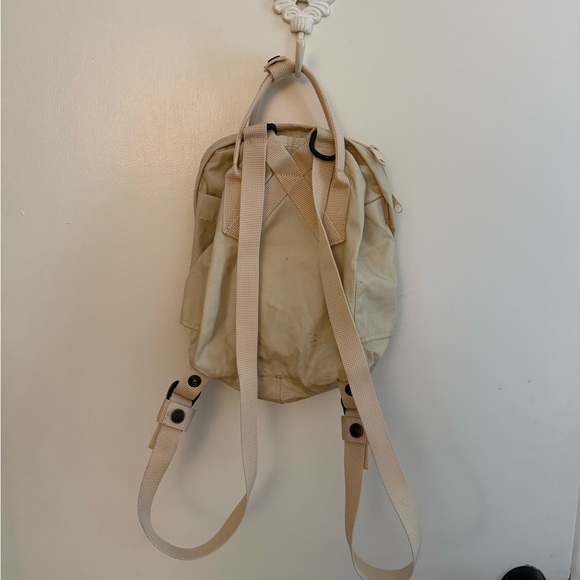 Fjallraven Kanken Beige Backpack - Picture 3 of 4